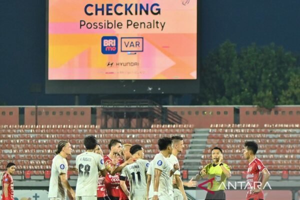Bali United Menelan Kekalahan 0-2 dari Madura United Bali United Menelan Kekalahan 0-2 dari Madura United
