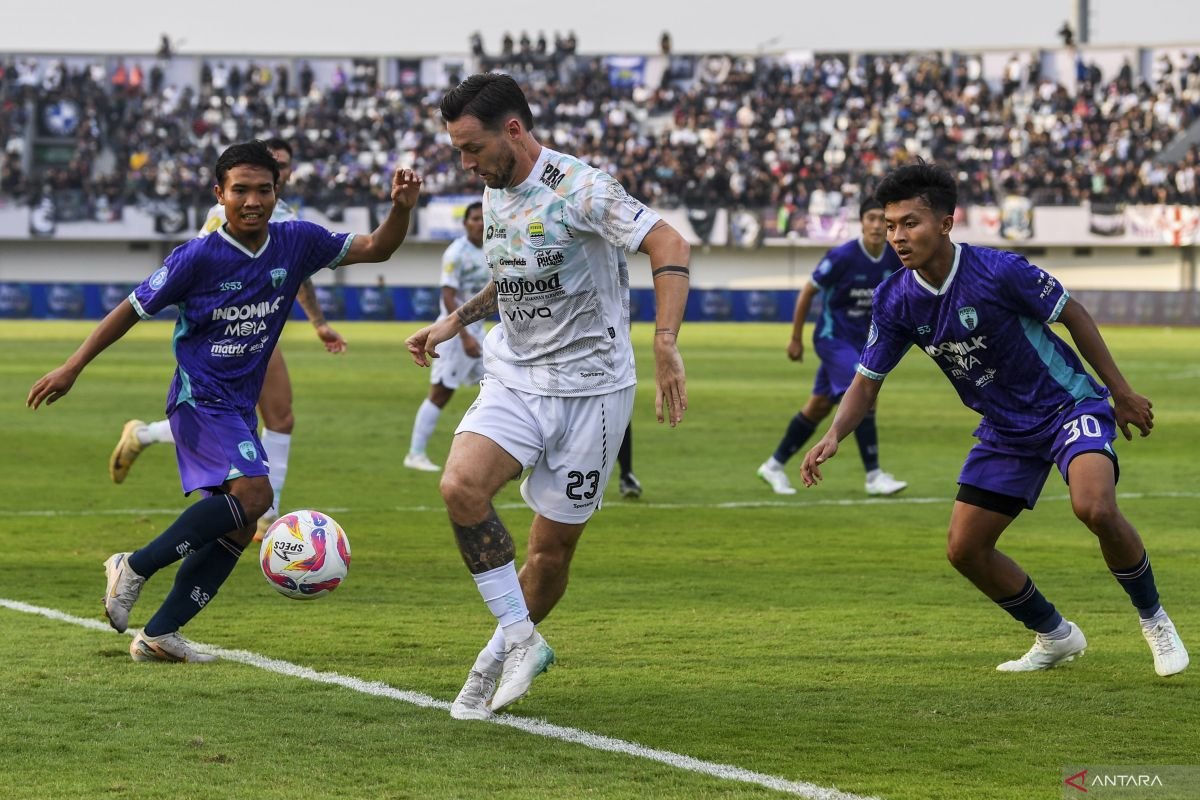 Analisis Lefundes: Persita Tangerang Berhak Menang atas Persib