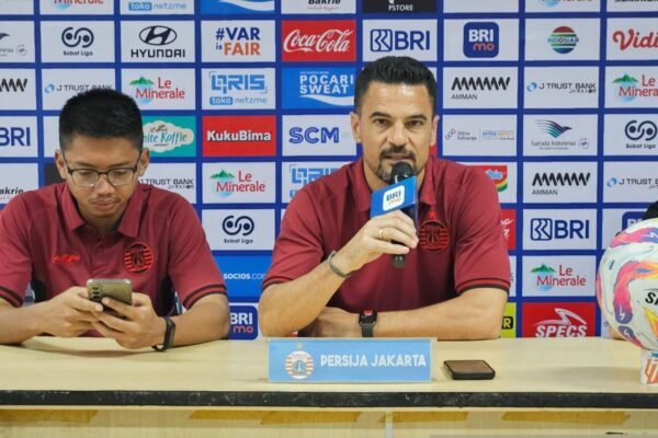 Tingkatkan Persaingan, Carlos Pena: Liga 1 Semakin Sengit di Papan Atas