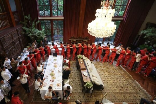 Jay Idzes Terpesona oleh Jamuan Makan Siang Bersama Presiden Prabowo Jay Idzes Terpesona oleh Jamuan Makan Siang Bersama Presiden Prabowo