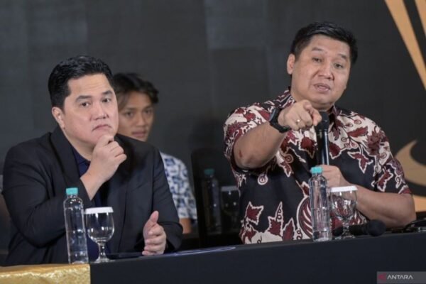 Here are some alternate title suggestions for "Daftar 30 Pemain Liga Indonesia All Star di Piala Presiden 2025":

"30 Pemain Ternama Liga Indonesia untuk All Star di Piala Presiden 2025"
"Rangkuman 30 Bintang Liga Indonesia di All Star Piala Presiden 2025"
"Daftar 30 Superstar Liga Indonesia di Piala Presiden 2025"
"Pemain Unggulan Liga Indonesia: All Star Piala Presiden 2025"
"30 Pemain Pilihan Liga Indonesia untuk Piala Presiden 2025"
"All Star Liga Indonesia: 30 Pemain di Piala Presiden 2025"
"Kompetisi Terbaik: Daftar 30 Pemain Liga Indonesia All Star 2025"
"Legends of the Game: 30 Pemain Liga Indonesia di Piala Presiden 2025"
"30 Talenta Liga Indonesia Siap Berlaga di Piala Presiden 2025"
"Semua Mata Tertuju: 30 Pemain Liga Indonesia di All Star Piala Presiden 2025"

Feel free to mix and match or modify these suggestions further!