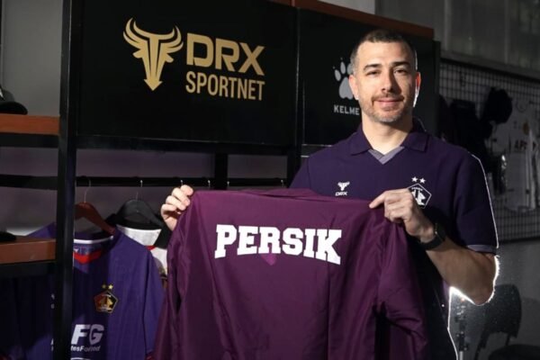 Persik Resmi Lantik Marcos Reina sebagai Pelatih Baru Menggantikan Ong Kim Swee
